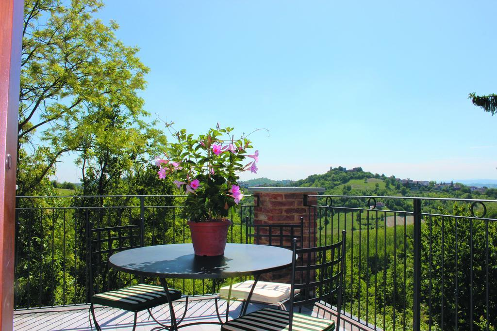 Alta Villa The Countryhouse Adults Only Boutique Bnb Vigliano d'Asti Экстерьер фото